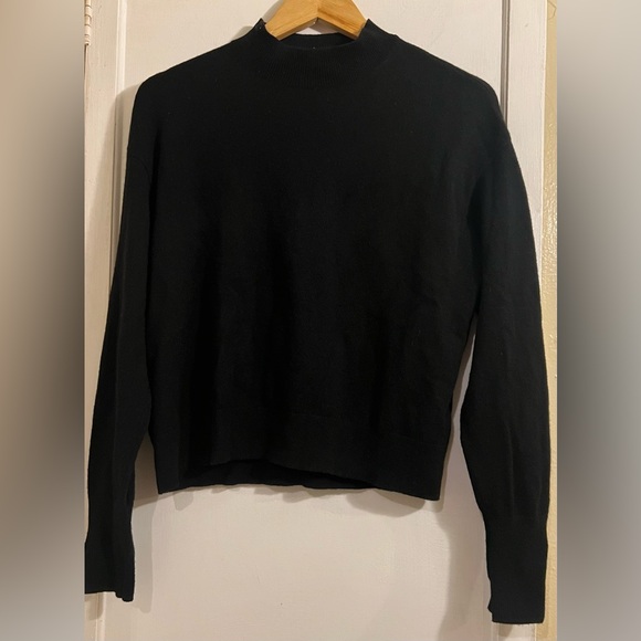 Everlane black cashmere sweater - Picture 3 of 8